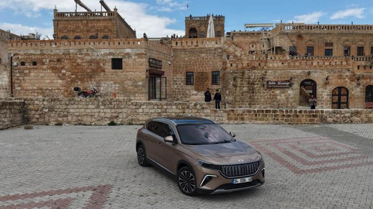 Togg’a yeni renk önerisi Midyat’tan geldi "Katori taşı sarısı"