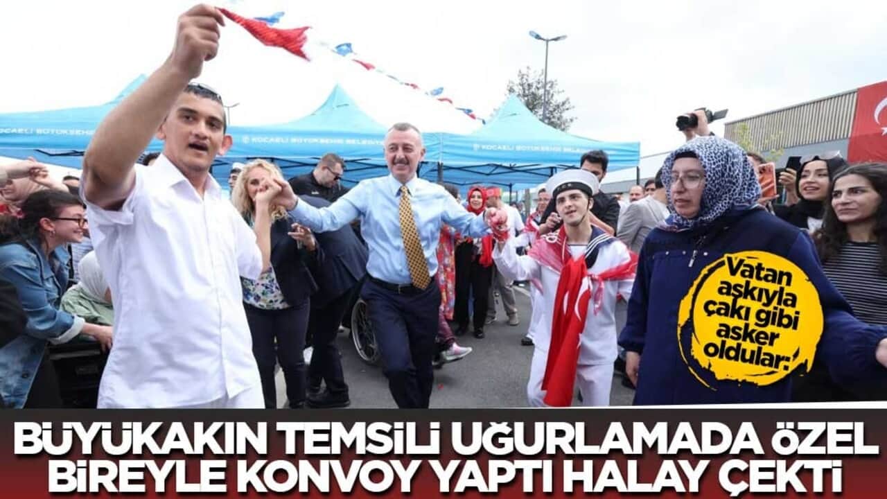 Vatan aşkıyla, çakı gibi asker oldular: Büyükakın temsili uğurlamada özel bireylerle konvoy yaptı, halay çekti