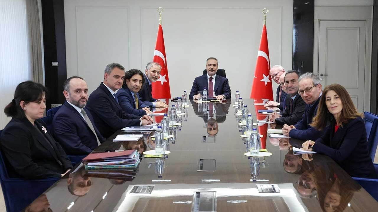 Bakan Fidan o isimlerle bir araya geldi