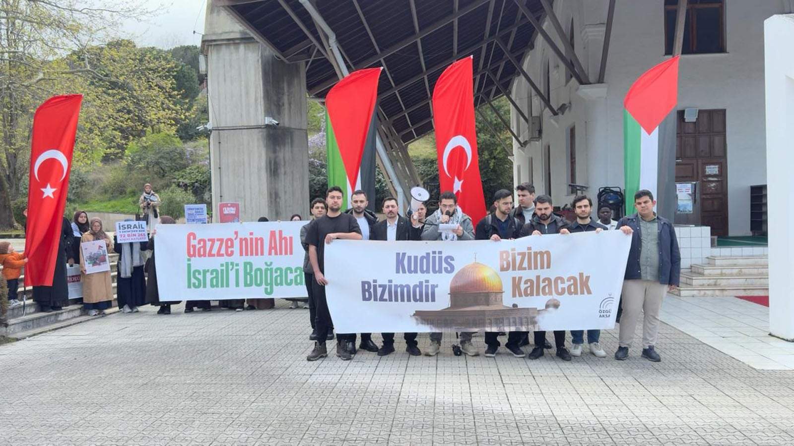 102 üniversitede İsrail’in saldırılarına karşı basın açıklaması