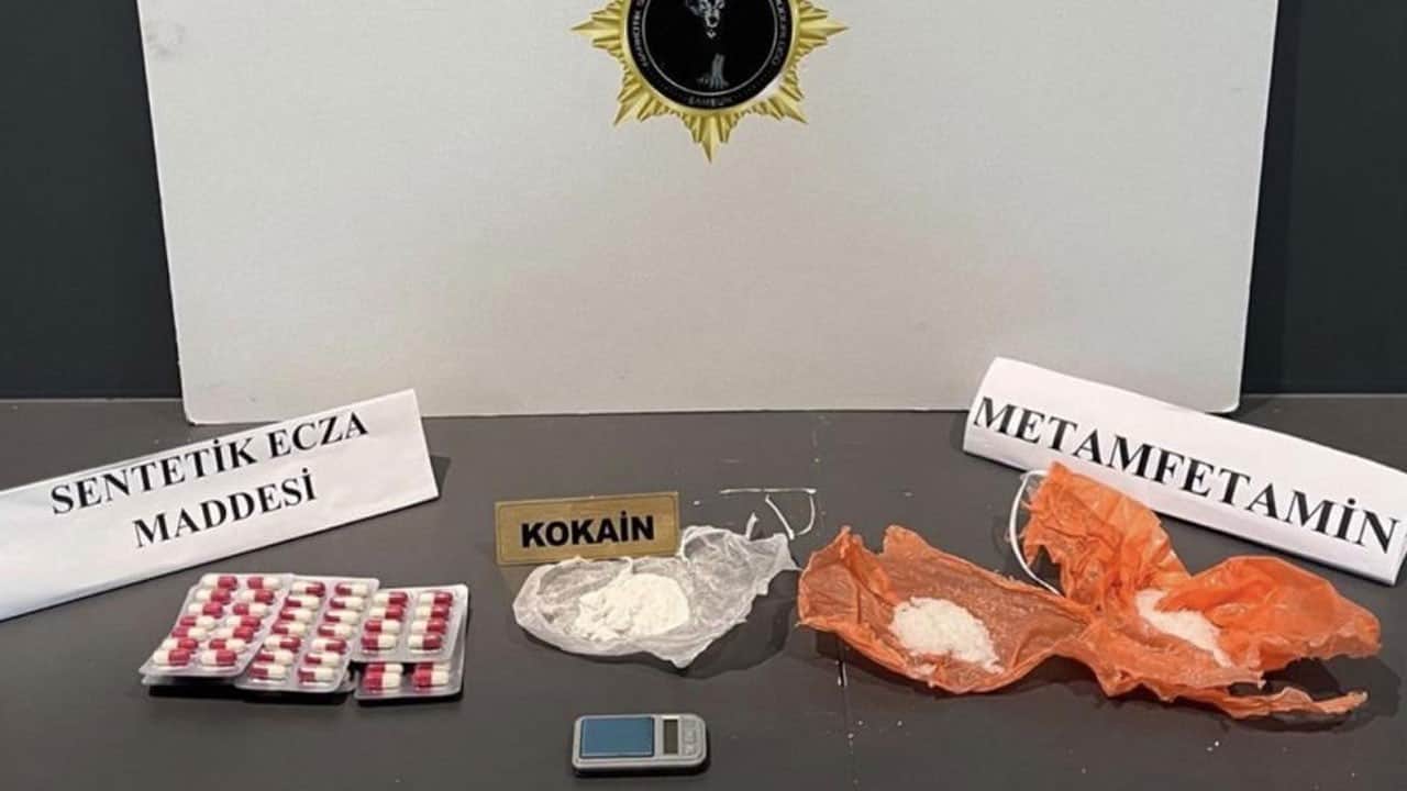 11 torbacı daha enselendi