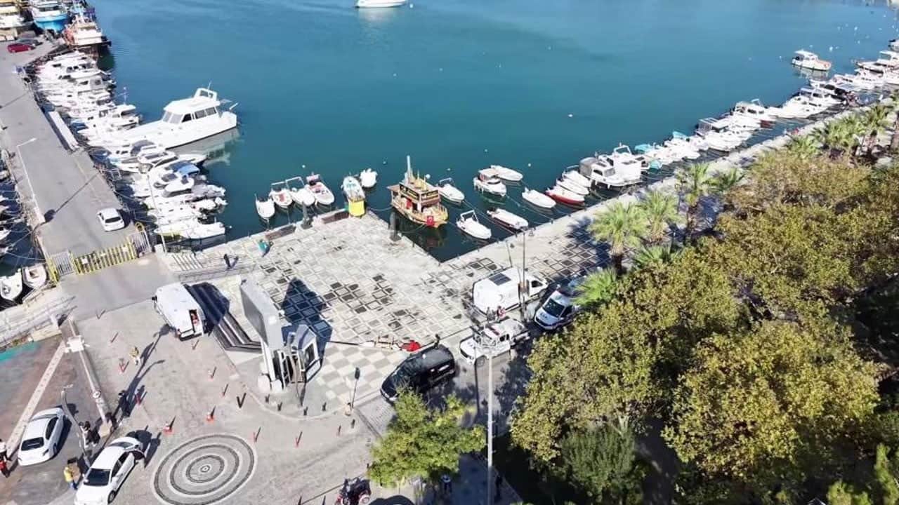 2 gemi çarpışmıştı! Silivri limanı havadan görüntülendi
