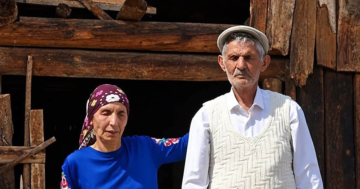 36 yaşında eğitime başlayan Süheyla Köse, diplomasını babasının kabrine götürdü