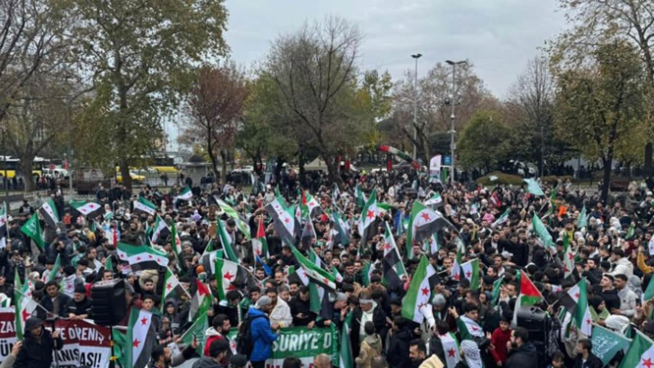 8 Aralık Devrimi’nin yıldönümünde Saraçhane’de Gazze ve Şam mesajları