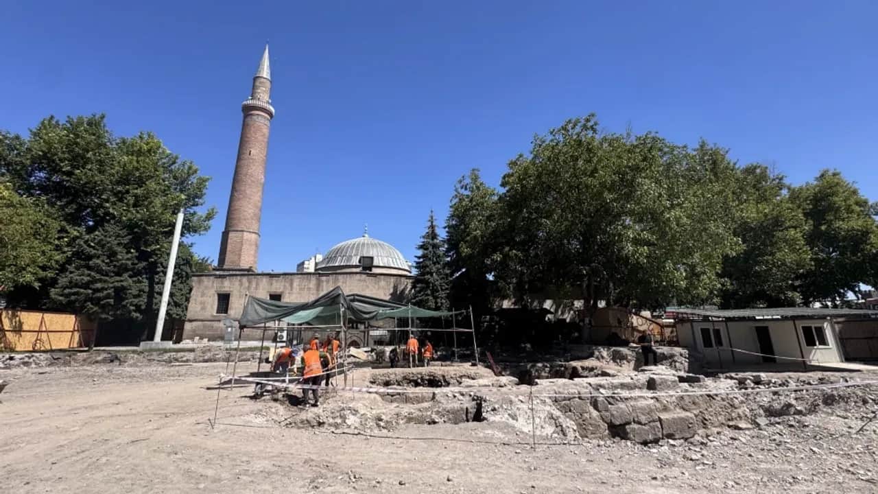 900 yıllık medrese gün yüzüne çıkarılıyor