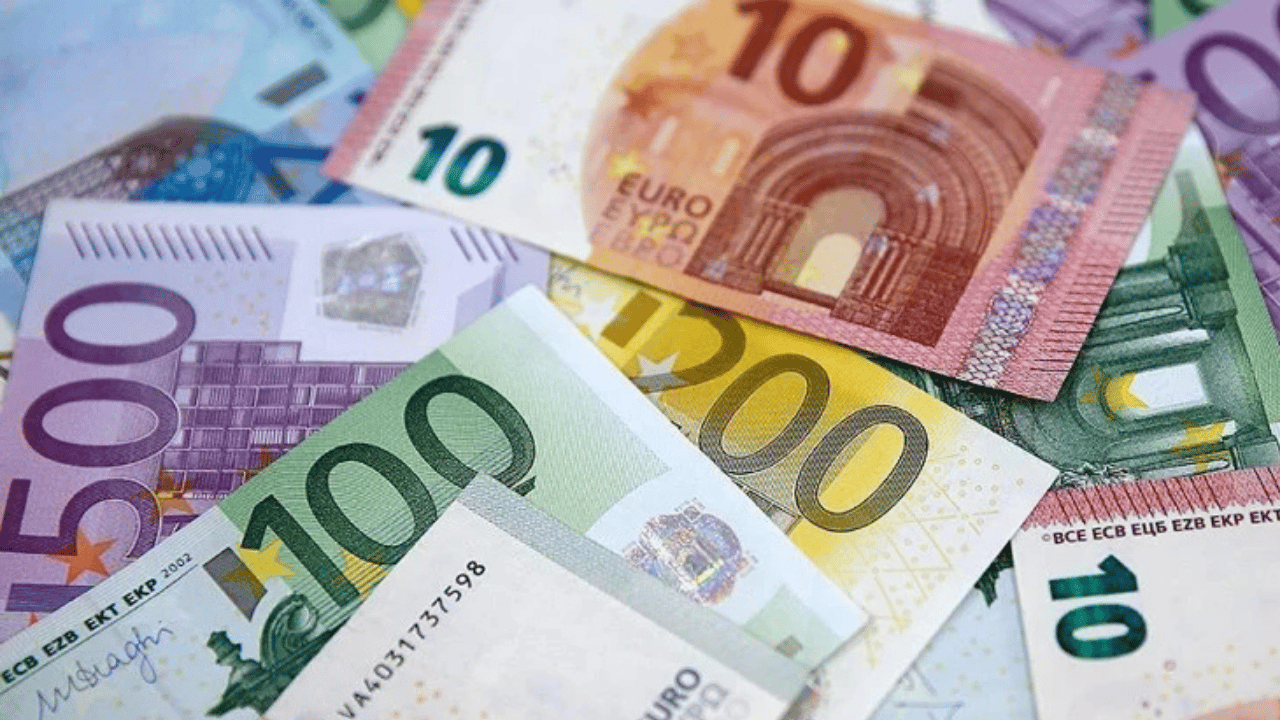 AB’den tarihi karar: Yüksek tutarlı alışverişte nakit dönemi bitiyor