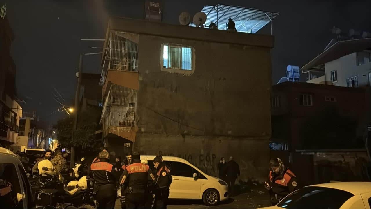 Adana'da bir binanın damında patlama: 1 ölü, 1 yaralı