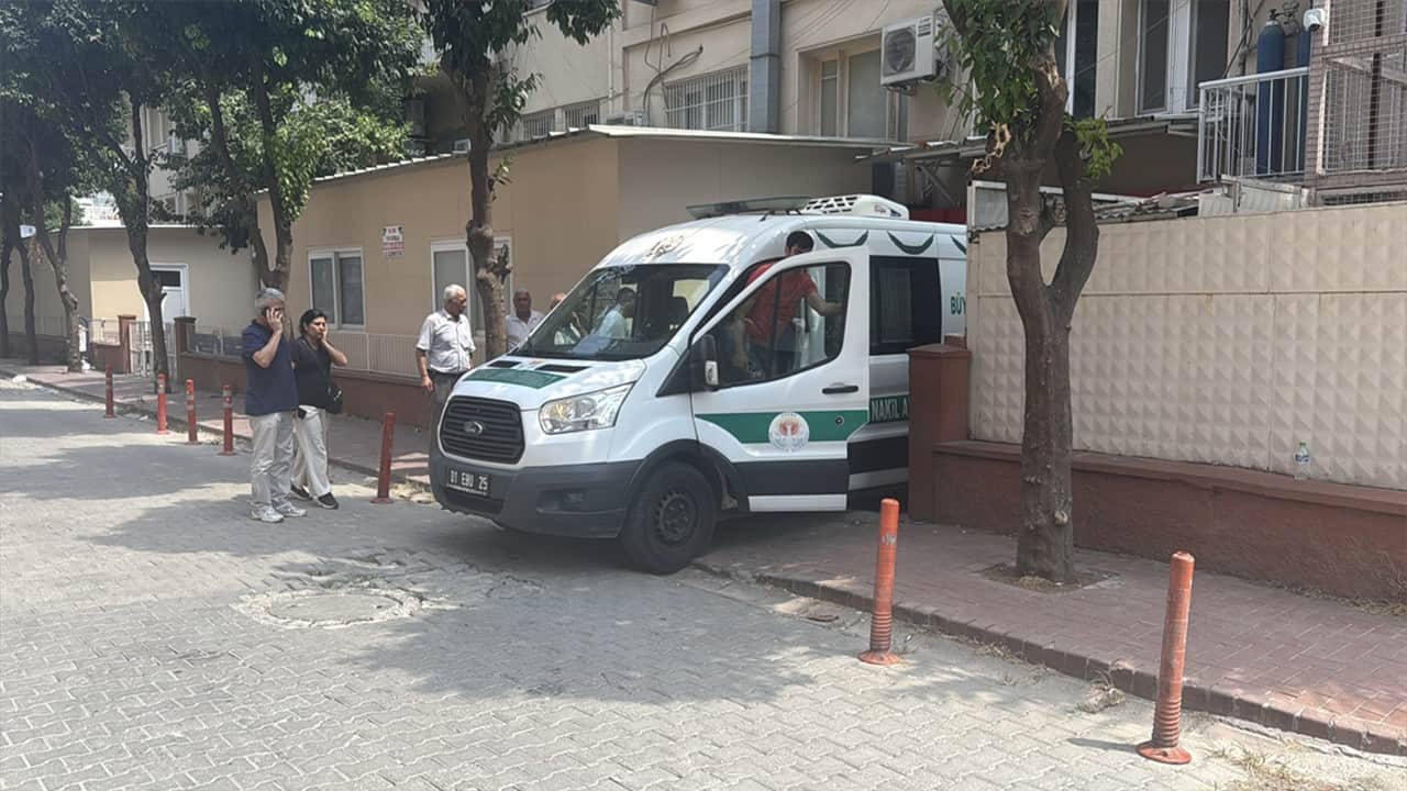 Adana'da içme suyu tünel hattındaki göçükte ölü sayısı 2'ye çıktı