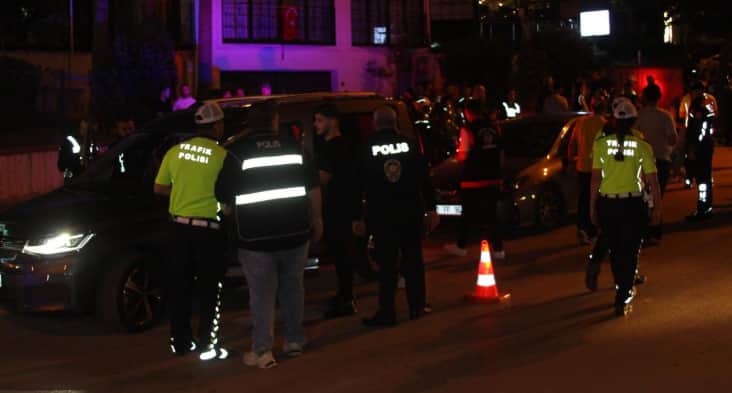 Adana’da şafak operasyonu: Aranan 66 şüpheli yakalandı