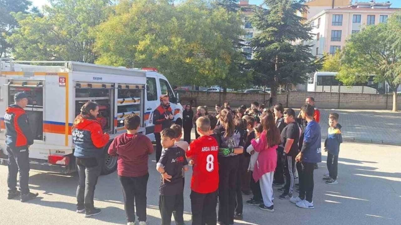 AFAD’dan öğrencilere eğitim