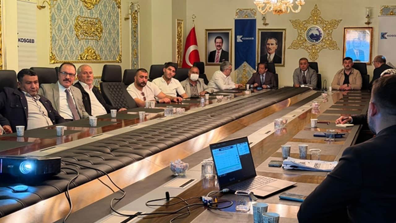 Ağrı’da işletmelere büyüme rehberi! KOSGEB destekleri tek tek anlatıldı