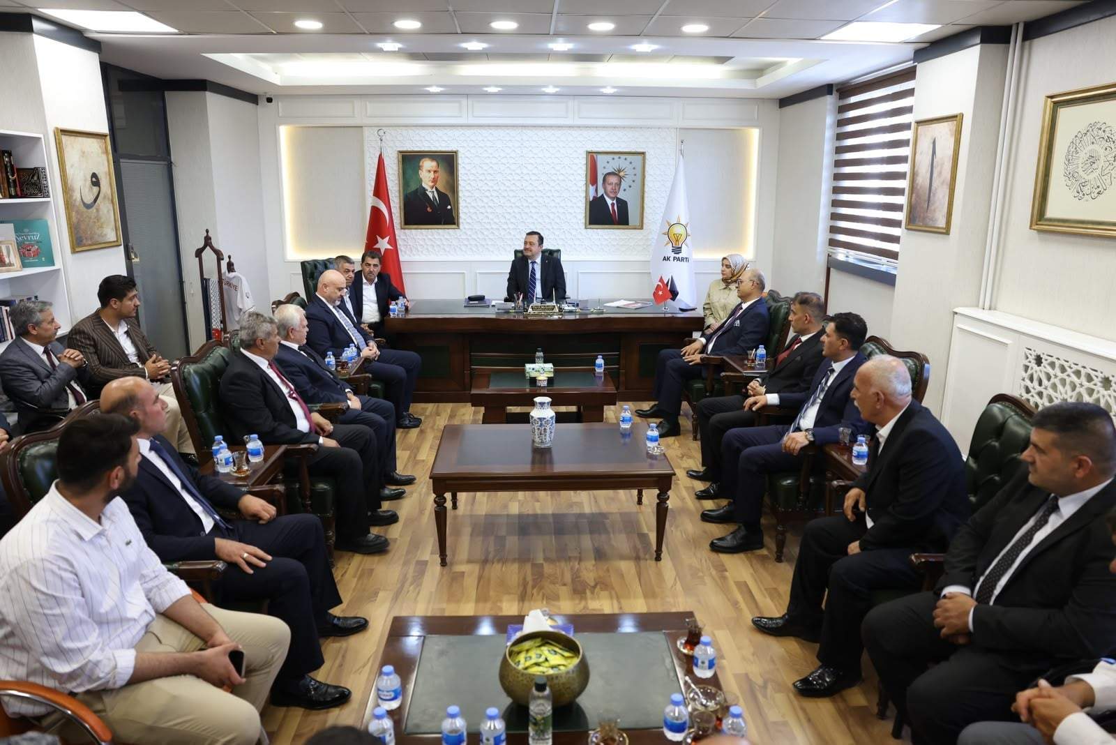 AK Parti Gaziantep ailesini genişletiyor! AK Parti'ye 25 kişilik katılım