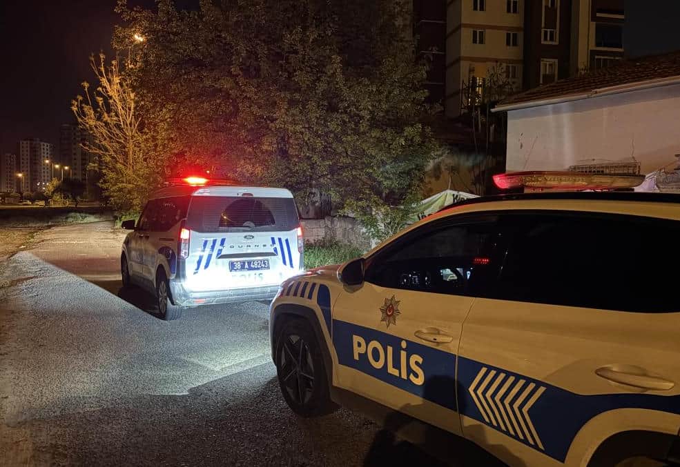 Anne ve oğlu karbonmonoksit gazından zehirlendi
