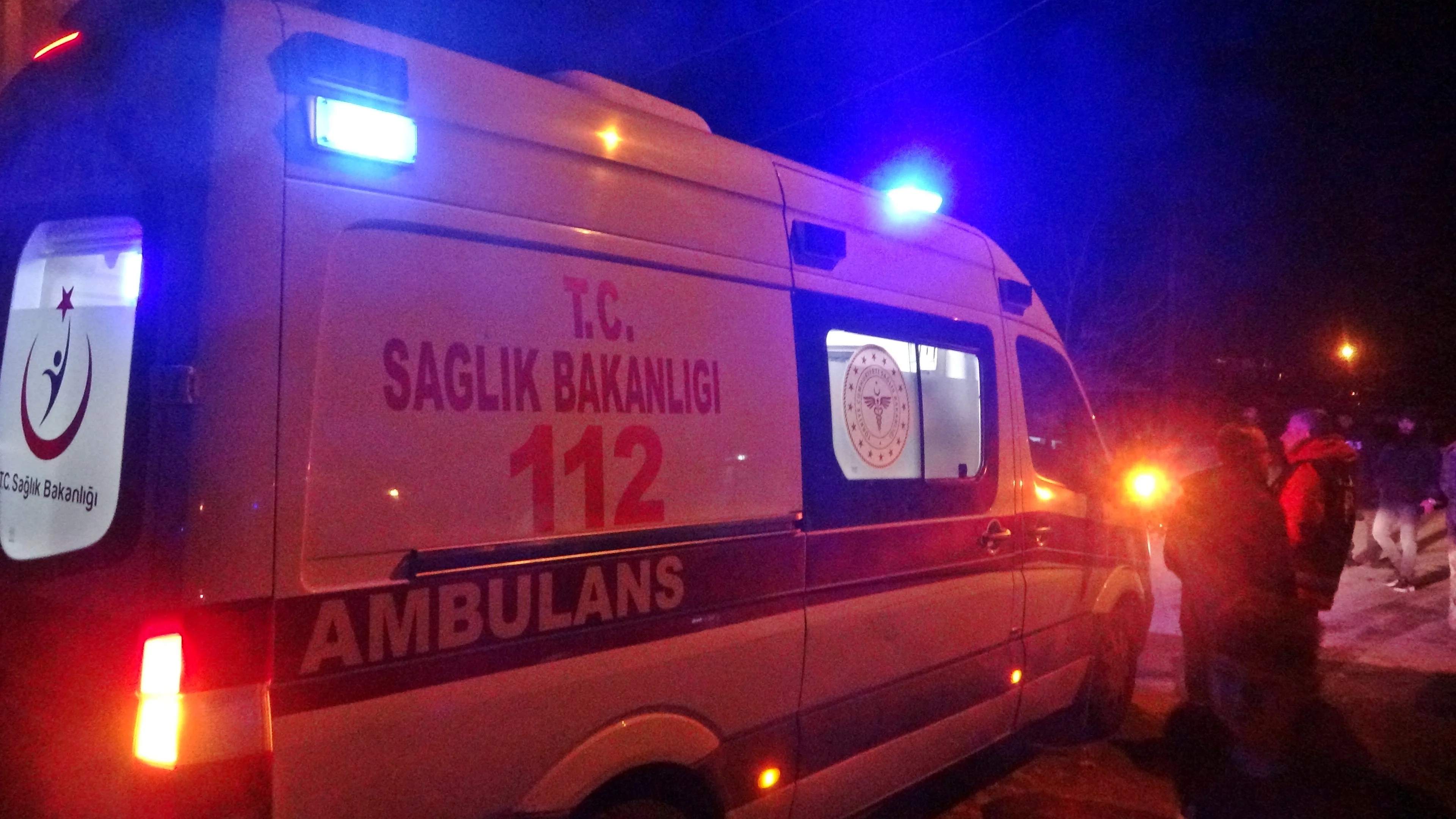 Antalya'da gecekondu yangını: 1 ölü, 1 yaralı