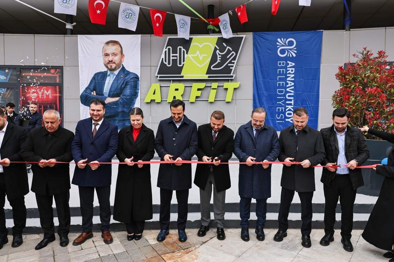 Arnavutköy’de Hizmet Yağmuru: 3 Yeni Tesis Açıldı, Vadipark Spor ve Yaşam Merkezi’nin Temeli Atıldı