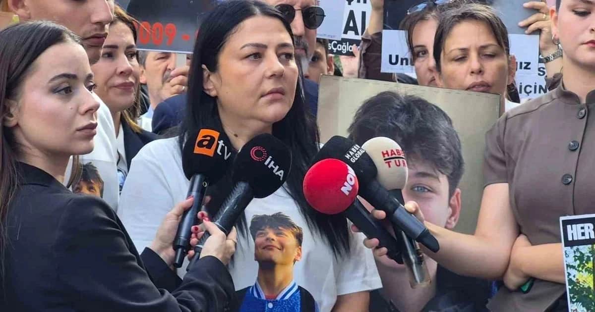 Atlas Çağlayan'ın annesi adliye önünde konuştu: "Artık evladımın adaletini istiyorum"