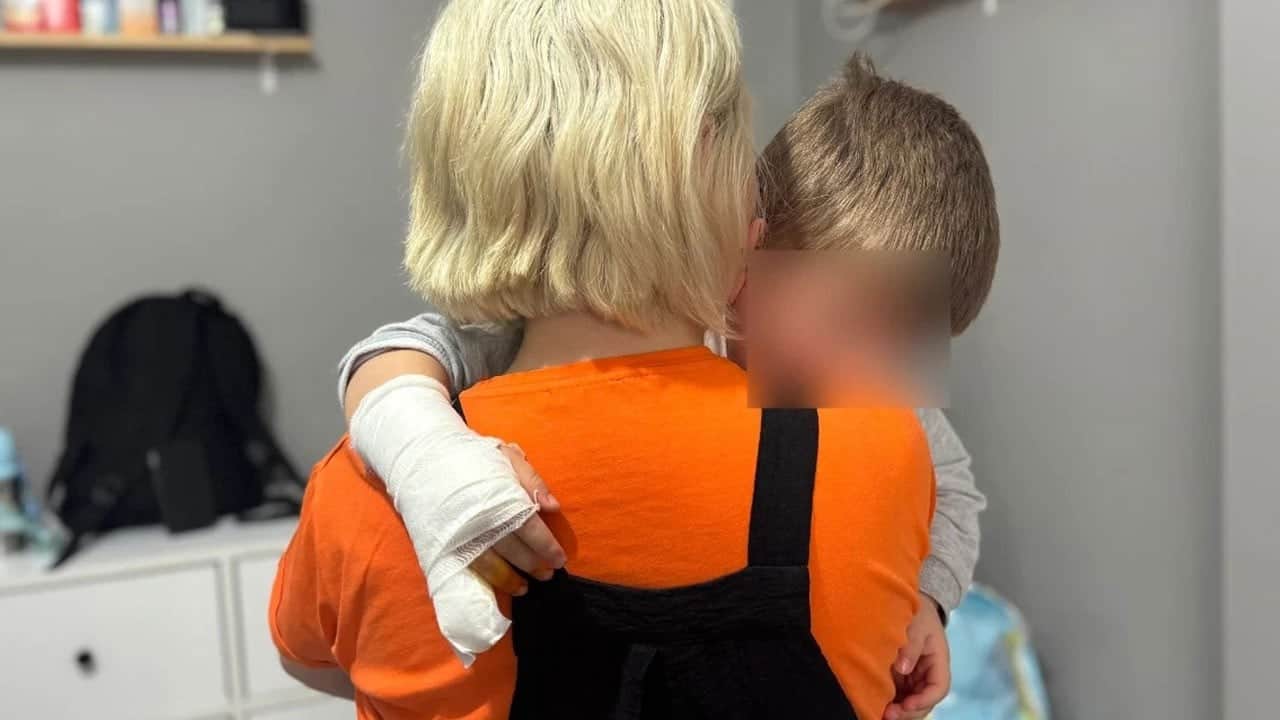 AVM'de dehşet: 3 yaşındaki çocuk parmağını kaybetti