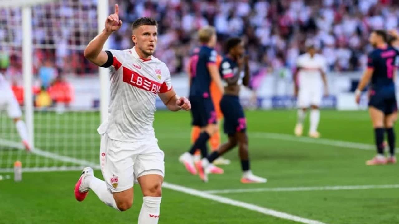 Avucunun içindeki golcüyü kaçırdı! Cim-Bom'un almadığı oyuncu 12 dakikada hat-trick yaptı
