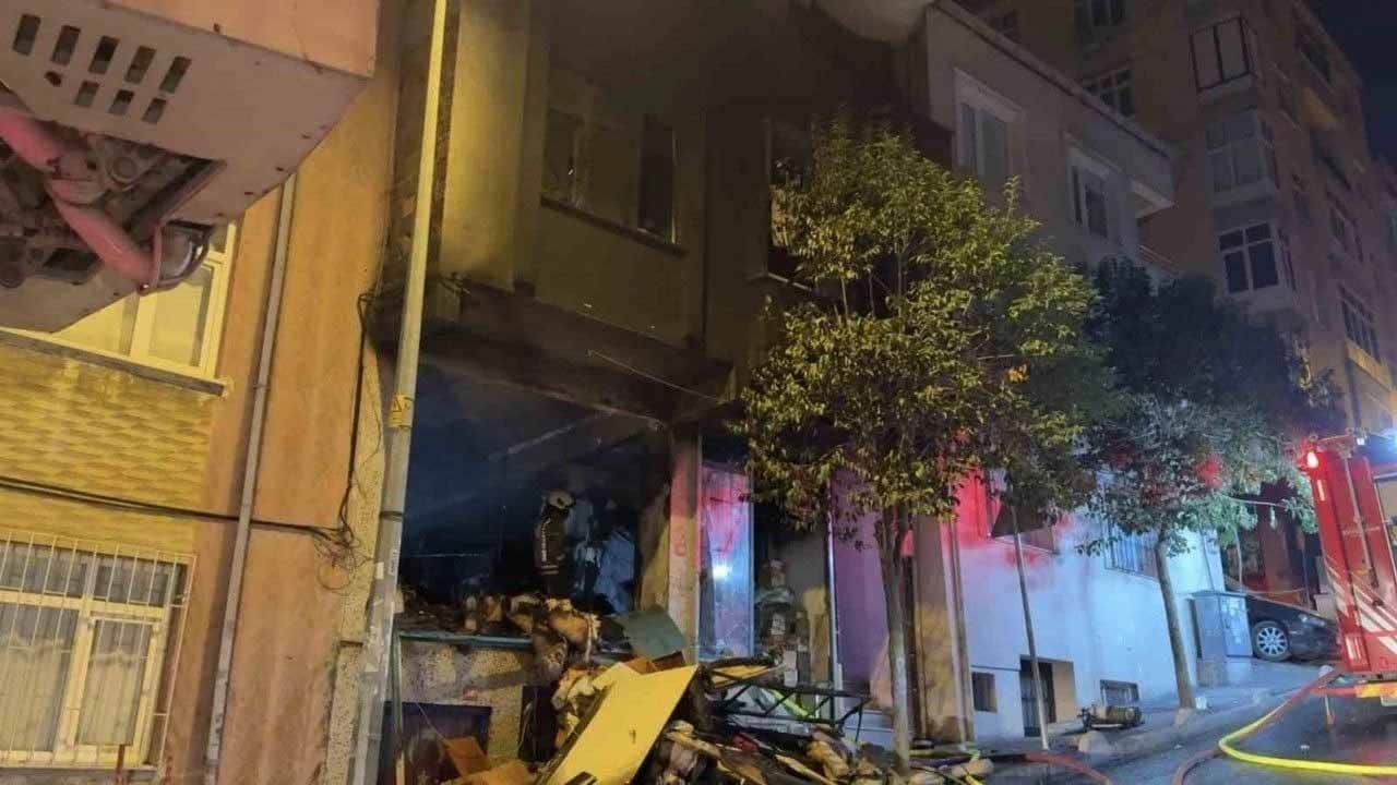 Bağcılar’da alevler yükseldi! İş yerindeki yangın korku dolu anlar yaşattı!