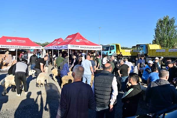 Bahçelievler’de kurban ibadeti için tüm ekipler sahada