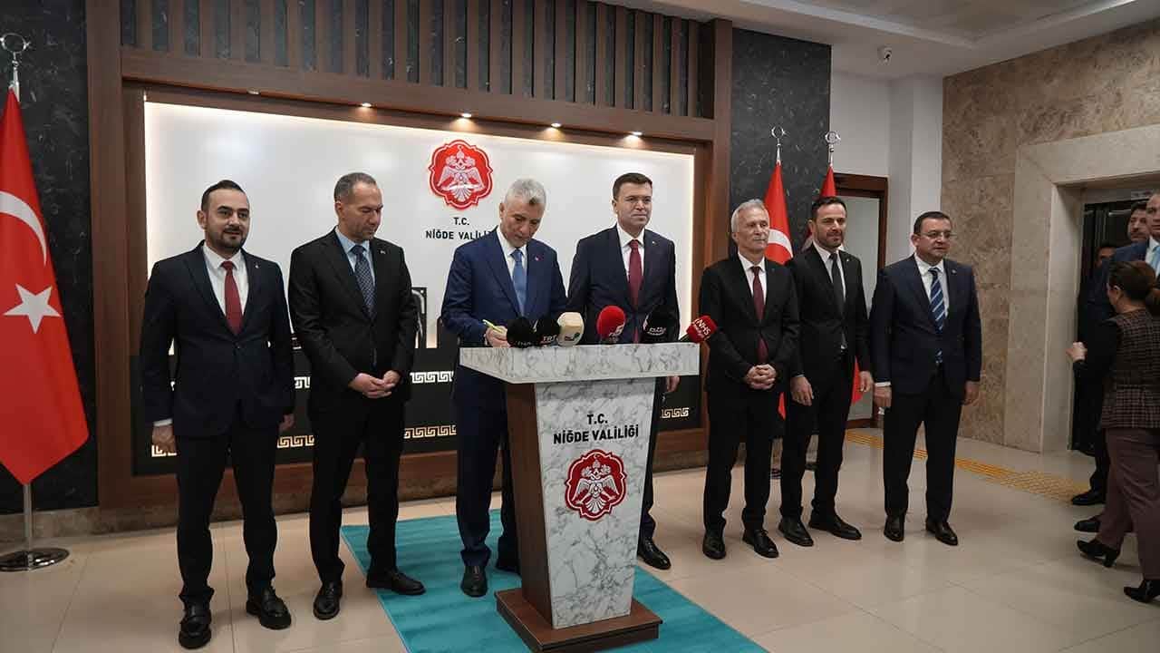 Bakan Bolat Niğde'de! Ramazan bereketiyle geldi!