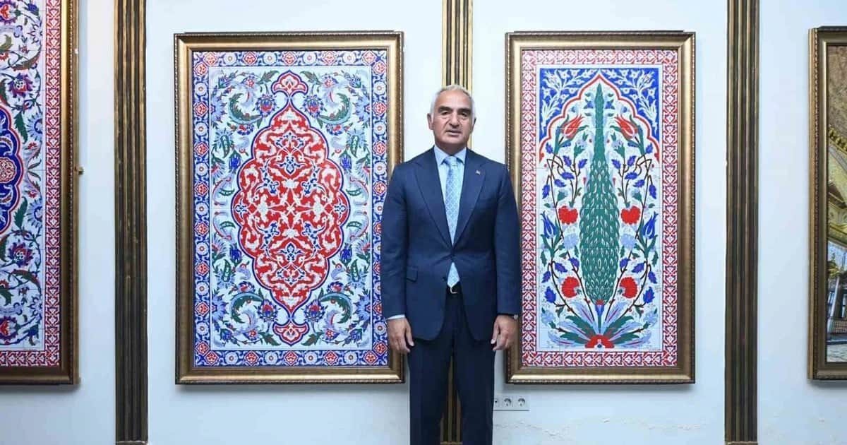 Bakan Ersoy Kütahya'da 62 bin 701 eserlik Arkeoloji ve Maden Müzesi'ni açtı