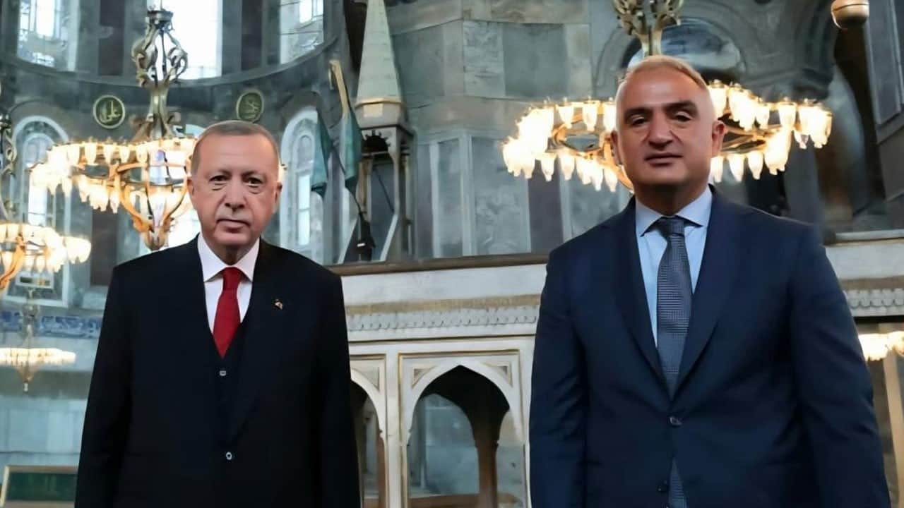 Bakan Ersoy'dan 6. yıl paylaşımı! Fethin Sembolü için 'tarihi gün' mesajı
