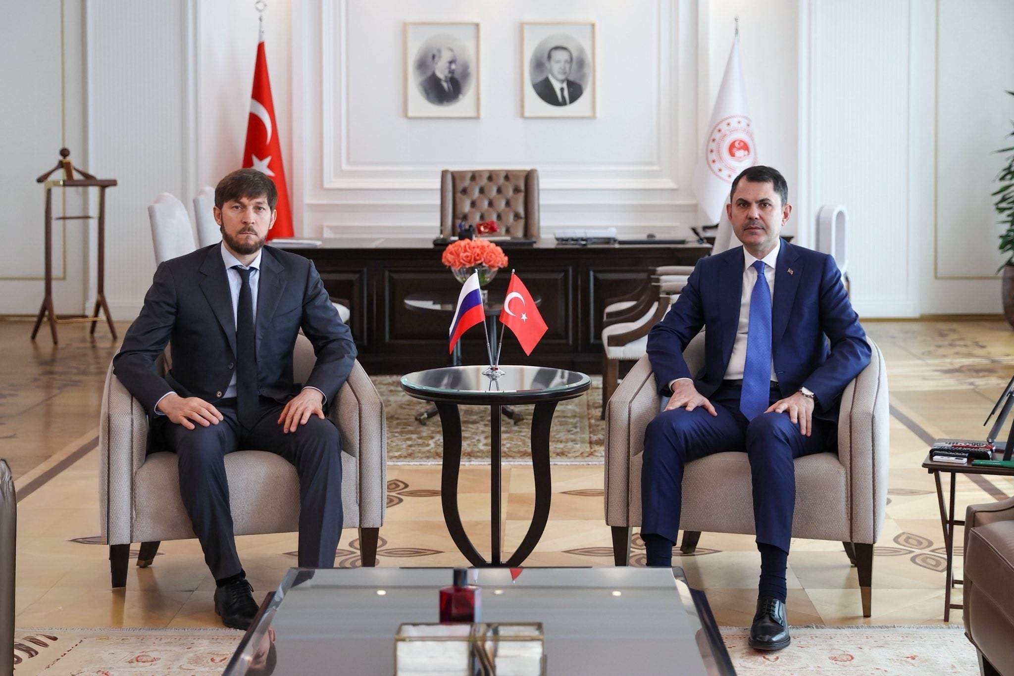 Bakan Kurum, Özel Temsilci Edelgeriyev ile görüştü