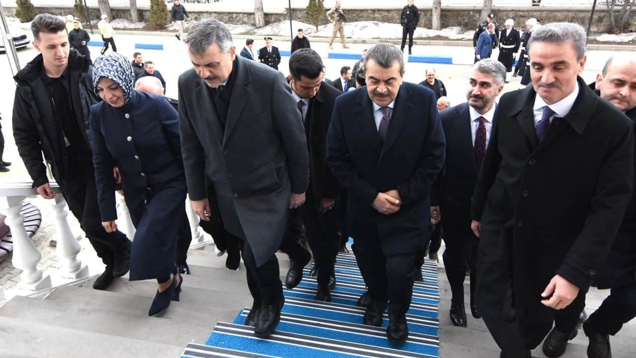 Bakanlar Çiftçi ve Tekin’den Erzurum'da ‘Ahde vefa’ iftarı