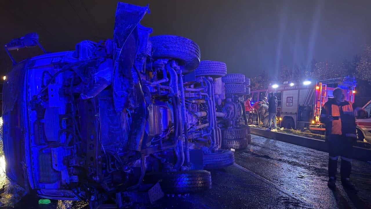 Başakşehir'de zincirleme facia: 2 kişi hayatını kaybetti, 5 kişi yaralandı