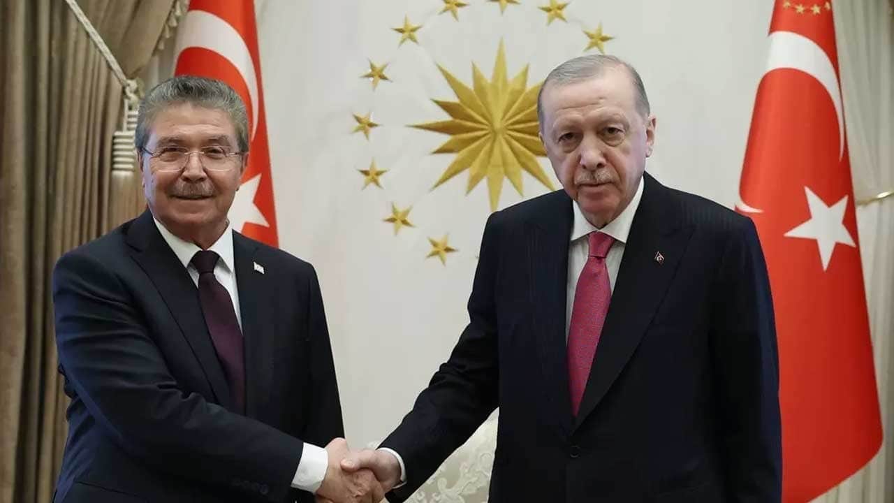 Başkan Erdoğan, KKTC Başbakanı Ünal Üstel'i kabul etti