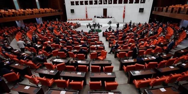 Bedelli askerlikten deprem konutlarına kadar her şey masaya yatırılıyor!