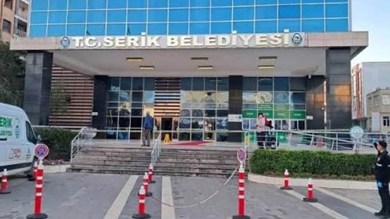 Belediyeden habersiz belediye adına vatandaşa borç çıkartıp tahsil etmişler