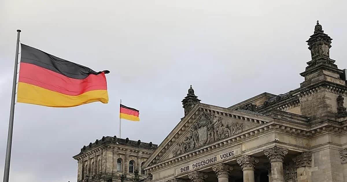 Berlin eyalet seçiminde Elif Eralp'i başbakan adayı gösteren Sol Parti birinci oldu