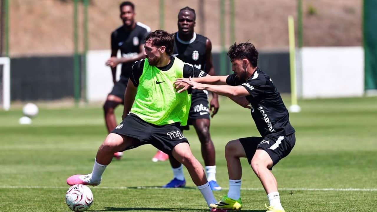 Beşiktaş, FC Midtjylland maçı hazırlıklarını sürdürdü