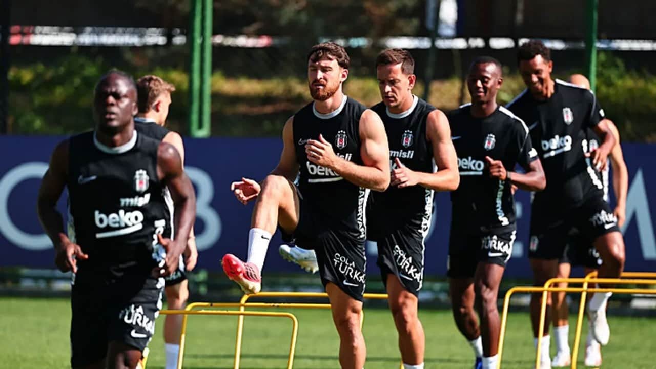 Beşiktaş, Midtjylland maçının hazırlıklarını sürdürüyor