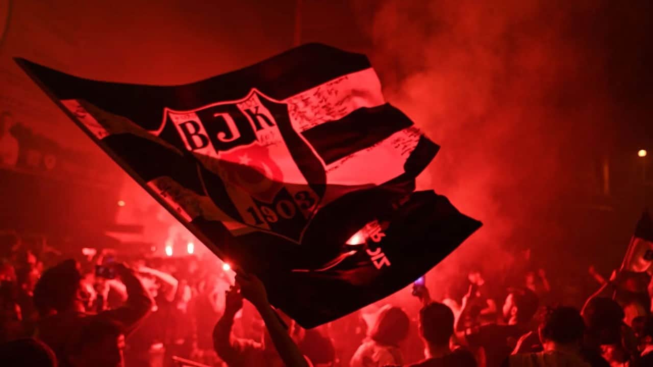 Beşiktaş’ta ayrılık rüzgarı