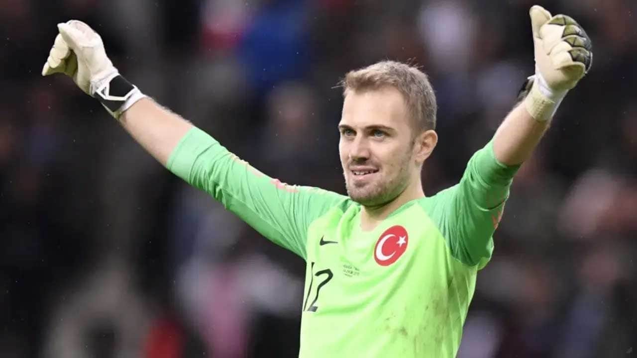 Beşiktaş'tan ayrılan Mert Günok Fenerbahçe'de
