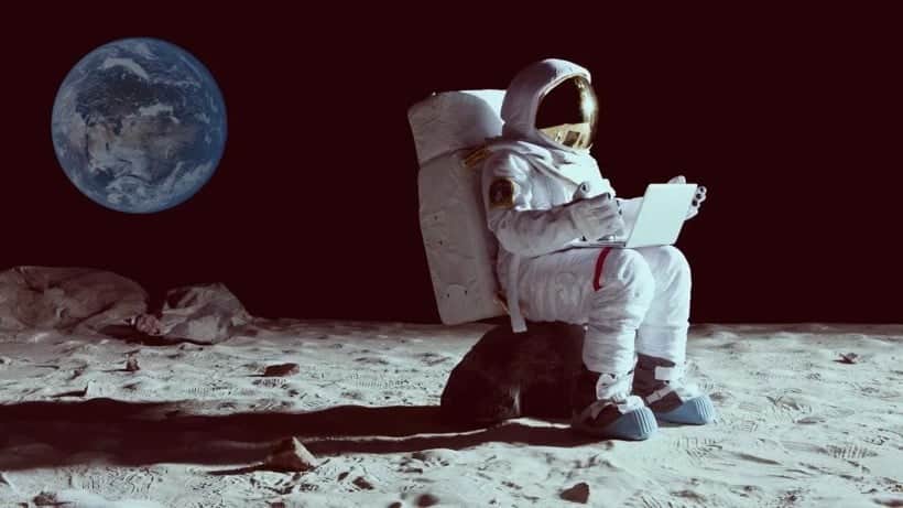 Beyinler yer değiştiriyor! Uzay yolculuğu yapan astronotların kafatasında şok değişim!