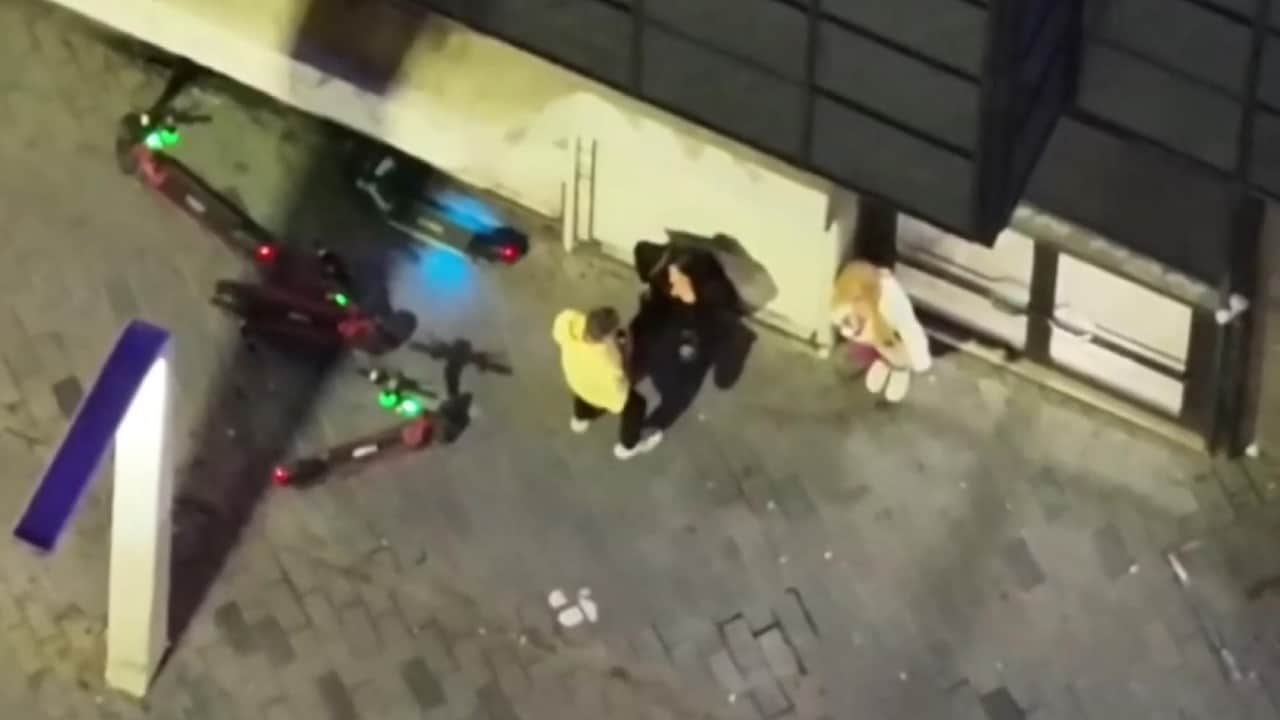 Beyoğlu'nda 17 işletmeye para cezası uygulandı, 2 otel mühürlendi