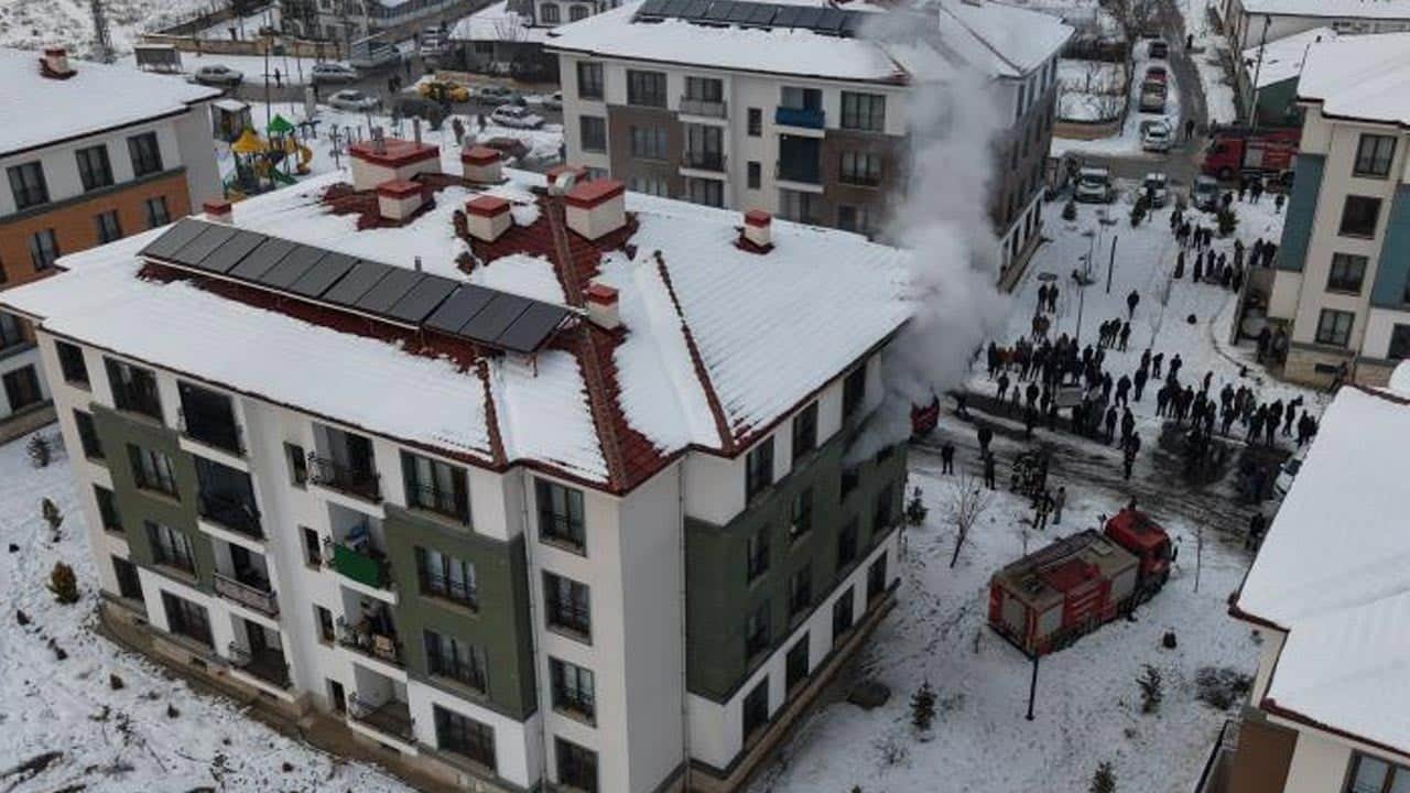 Bir mahalle sokağa indi! 11 kişi ölümden döndü
