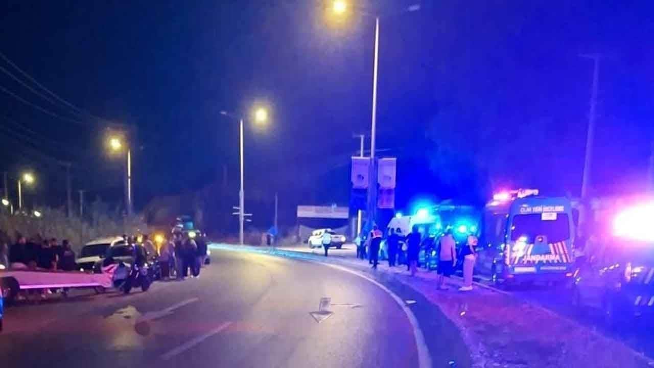 Bodrum'da feci kaza: Aydınlatma direğine çarpan motosikletli hayatını kaybetti!