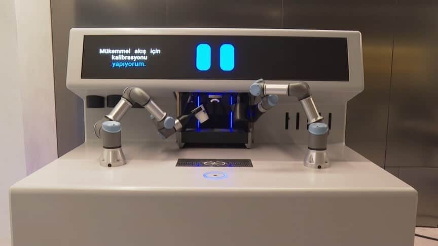 Boğaziçi Teknopark'ta üretiliyor! Türk robotik baristadan teknolojik hamle