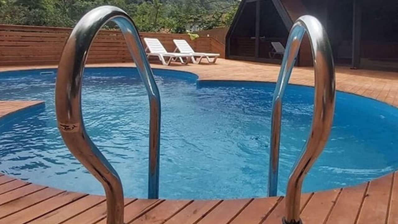 Bungalov havuuzna düşen çocuktan kötü haber