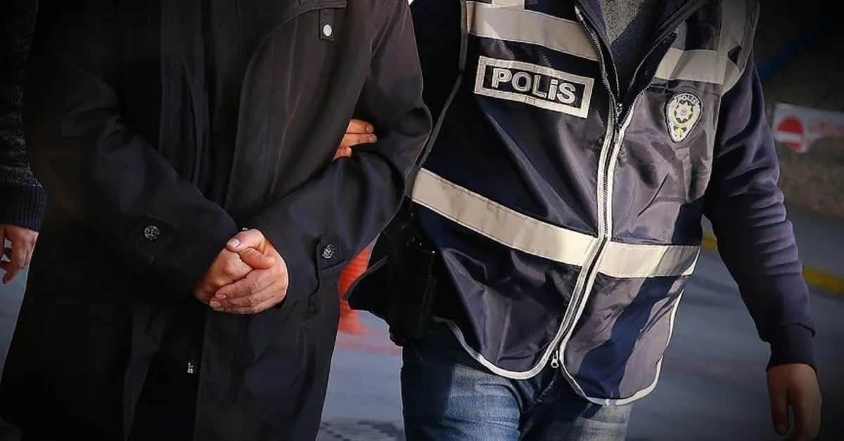 Bursa'da aynı apartmanda 4 kez yangın çıkaran kişi tutuklandı