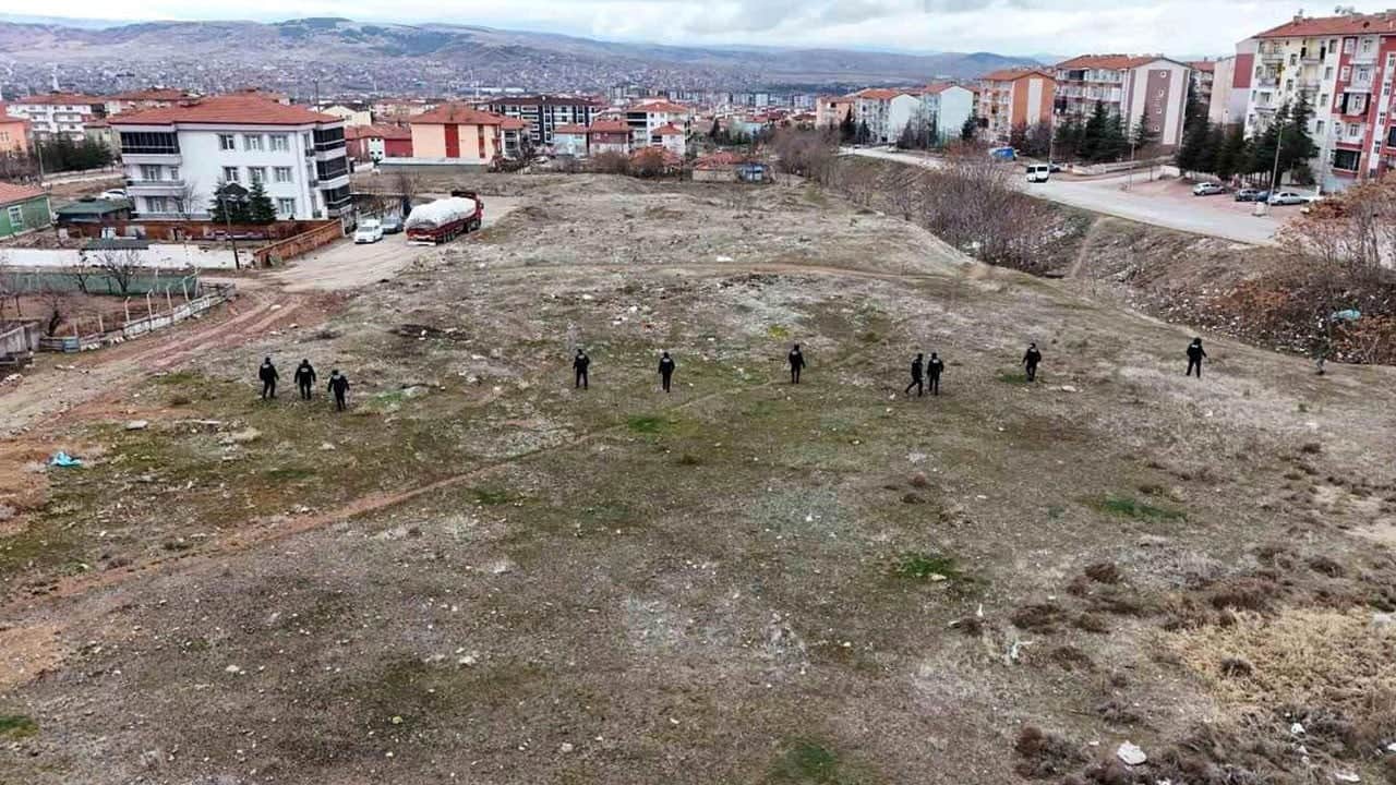 Bursa'da demans hastası adam her yerde aranıyor