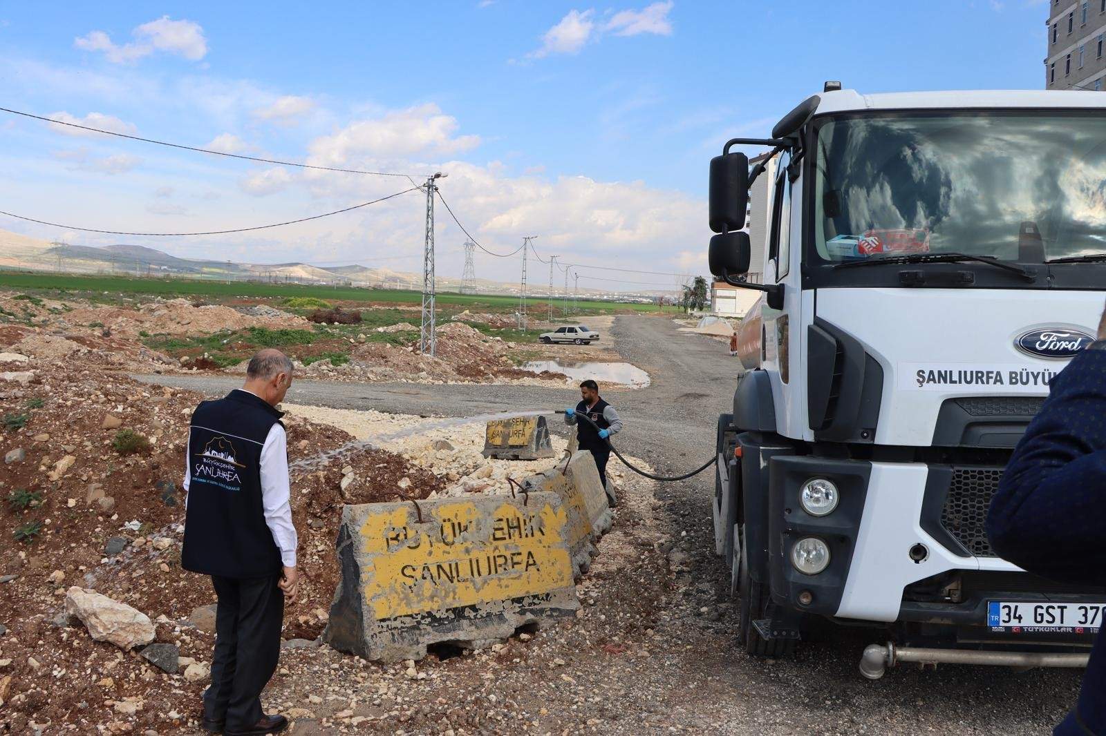Büyükşehir'den sivrisinek ve haşerelere karşı yoğun mesai