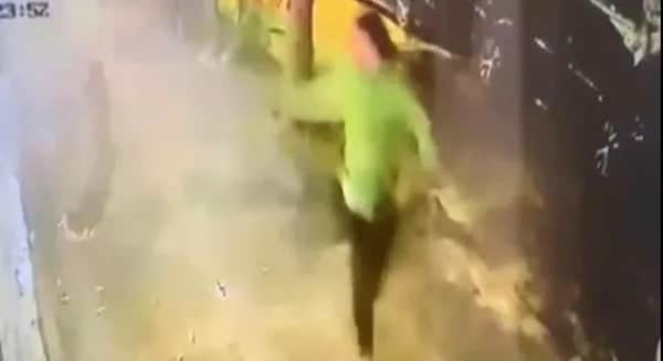 Caddebostan'da maganda dehşeti! Alkollü şahıs mekanı kurşun yağmuruna tuttu!