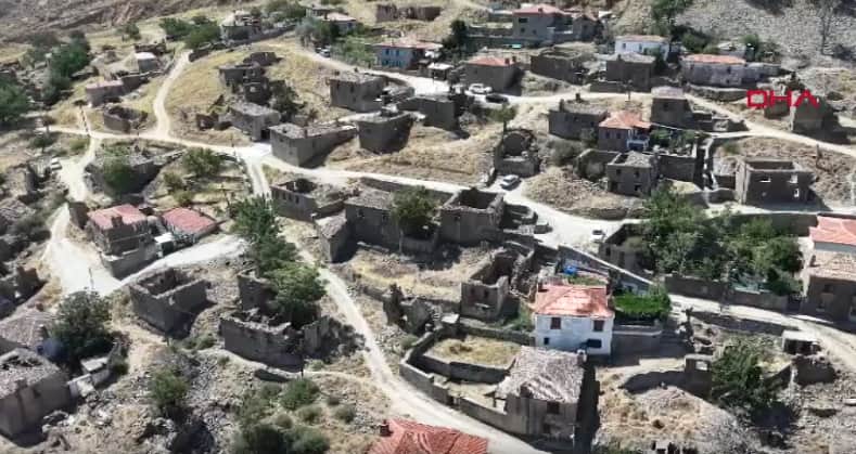 Çanakkale'de 250 yıllık tarih sessizliğe büründü! Dönemin en büyük yerleşimi 'hayalet köy'e dönüştü!