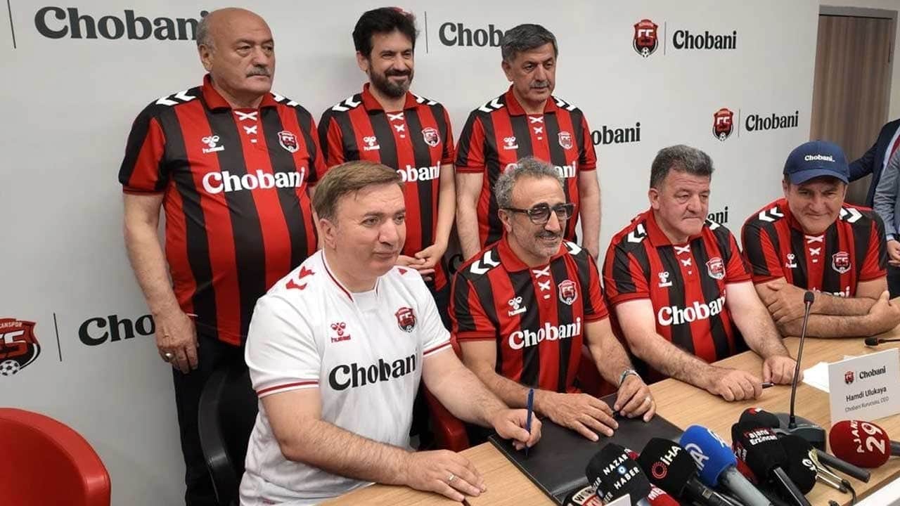 Chobani CEO'su Hamdi Ulukaya, Erzincanspor'a dolar yağdırdı!